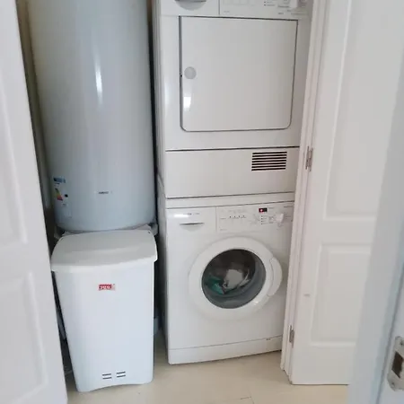 Apartamento Con Pistas De Tenis Y Piscina En Apartment *